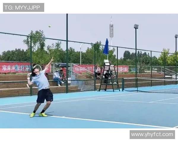 北京网球队个人能力引发热议球员表现与团队协作的争论 北京网球队个人能力引发热议球员表现与团队协作的争论