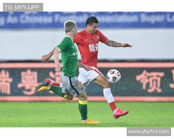 赛后分析:深圳足球队与广州足球队心理素质对比及其影响因素探讨 赛后分析:深圳足球队与广州足球队心理素质对比及其影响因素探讨